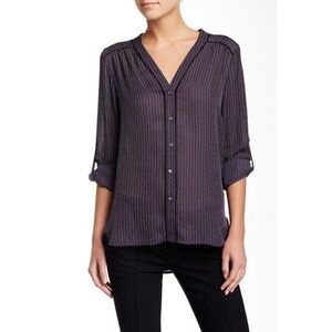 VINCE Mini-Geo Print Silk Blouse Top Mini Geo Geometric Print V Neck X-Small